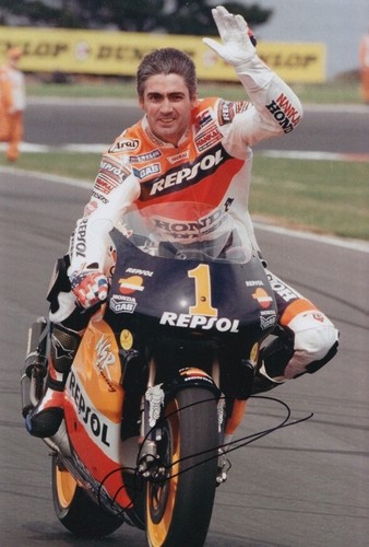 Mick doohan hand - mick, signed