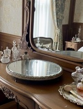 Antique Mirror Plateau Art