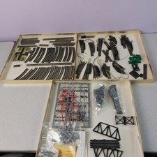 Lot 125+ Pc N Scale Train