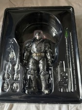 Mezco Toyz Armoured Batman