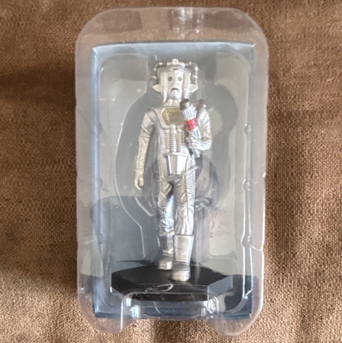 Bbc doctor who cyberleader - doctor,