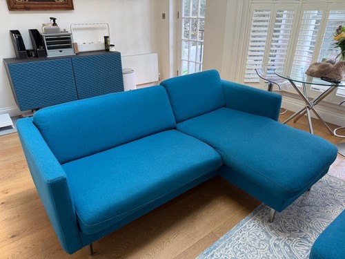 Boconcept sofa with pillows - sofa,