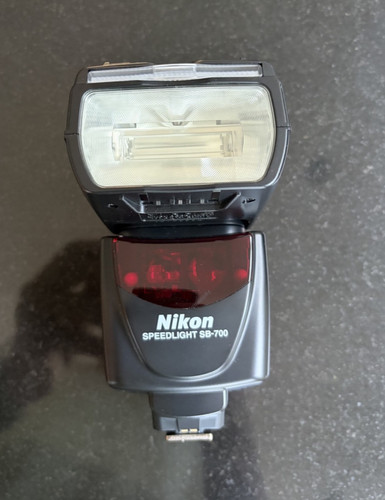 Nikon 700 speedlight - nikon, sb-700