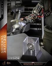 1/6 Hot Toys Iron Man Mini Arc Reactor MMS582 "Proof Tony Stark Has A Heart"