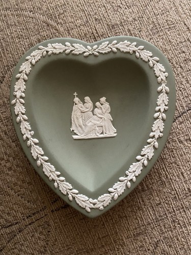 Wedgwood green jasperware - green,