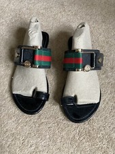 Womans Toe Ring Black Patent Flat Sandals size 36 UK 3.5