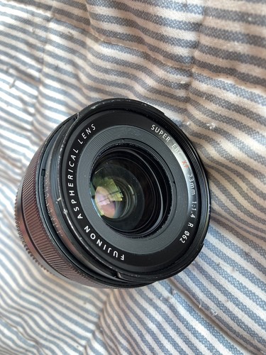 Fuji 23mm r - xf,