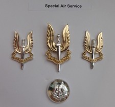 Cap & Collar Badges, Button -