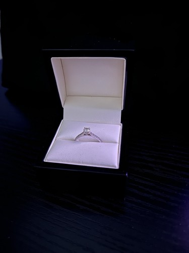 18ct white gold diamond - 18ct, &