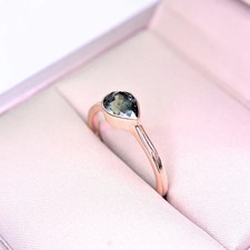 The Vertflair - Green Sapphire