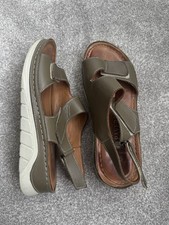 Pavers Women's Khaki-Green