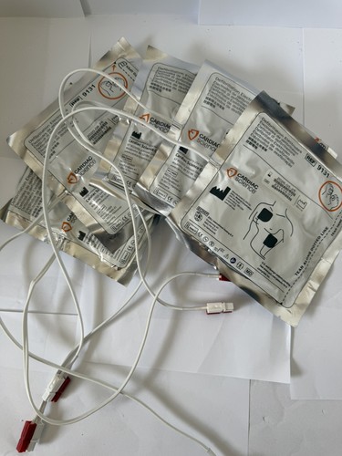 New cardiac science aed - x5,