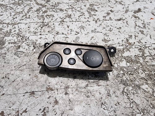 Nissan elgrand headlight angle - nissan,