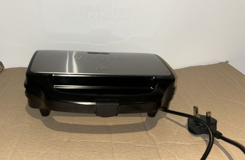 Damaged salter waffle maker - damaged,