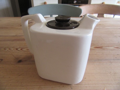 Vintage goblin white - goblin,