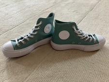 Converse Ladies Chuck Taylor