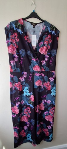 Bnwt lipsy london floral - bnwt, wrap