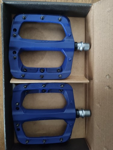 Pa03a pedals mountain - ht,