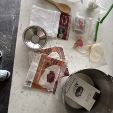 Complete LAKELAND Jam Making