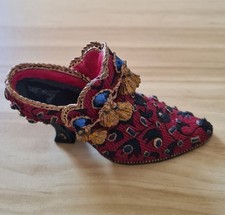 CW Tassels & Trinkets