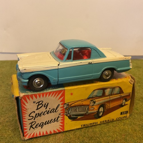 Corgi 231 triumph herald - corgi,
