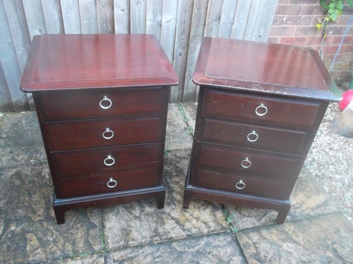 Stag minstrel bedside - 4.dr,