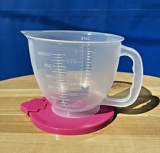 Tupperware Measuring Pitcher 4