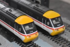 Hornby Inter-City 125 HST Power Car 43050 & Dummy 43119 Executive Swallow vgc OO