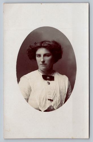Postcard young woman gibson - woman,
