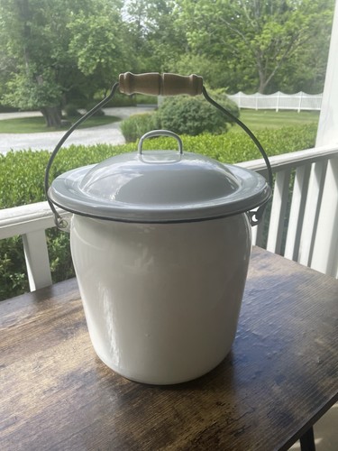 Vintage enameled steel chamber - enameled,