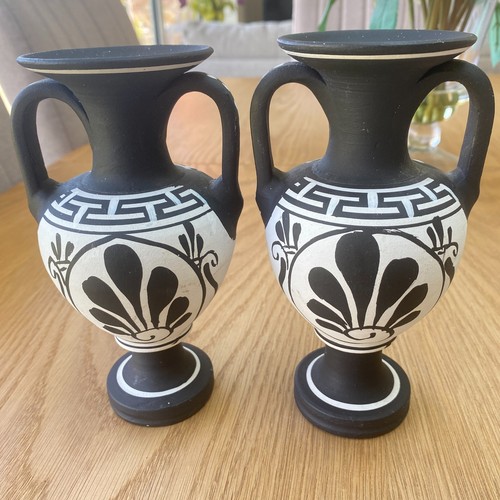 Vintage hand painted stoneware - hand,
