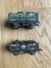 Rake of 2 Peco N Gauge Private