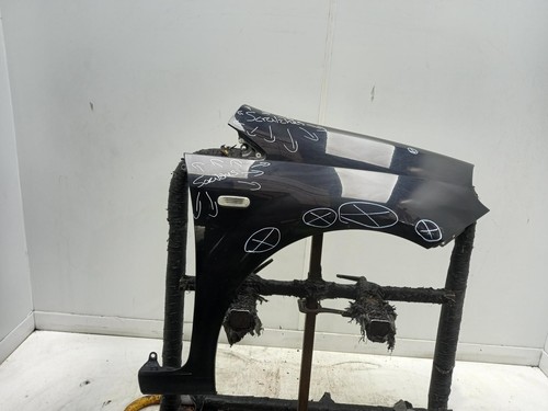 Fiat punto right - front, wing
