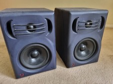 quested f11 powered studio monitors (pair)
