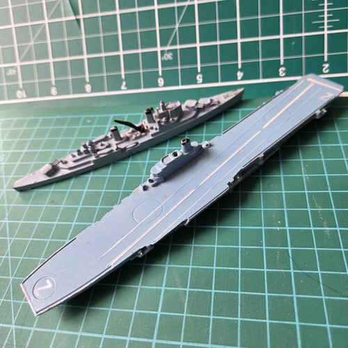 Tri ang minic m753 hms - minic, albion