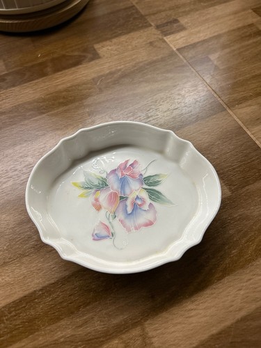 Dish for jewellery a - for,