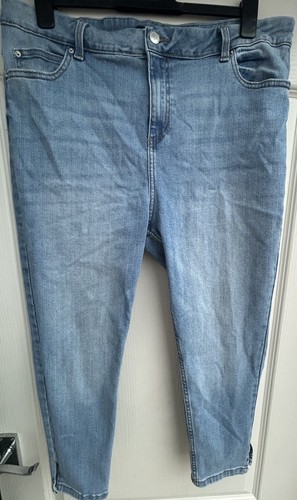 George asda cia - cropped, blue