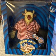 Bullseye bully & Darts Set in box  ( rare battery version )