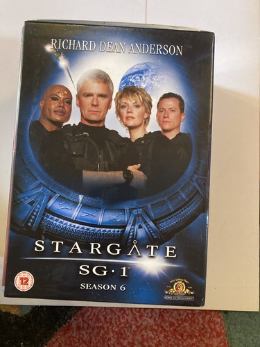 Stargate season box set - box,
