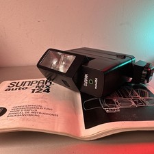 SUNPAK Auto 124 Bounce / Swivel Auto / Manual Flashgun, tested working 
