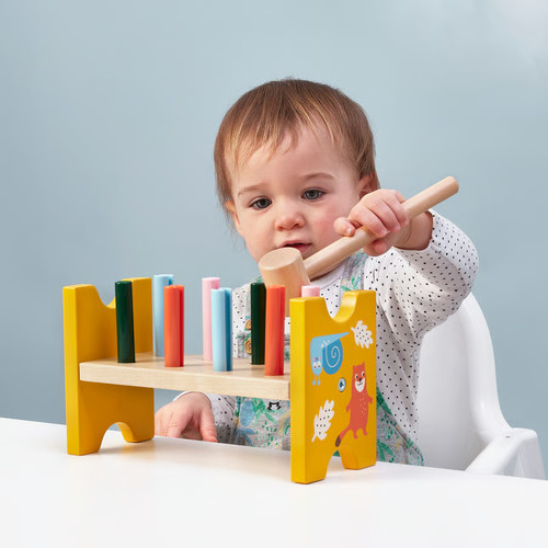 Kids hammering block toy - hammering,