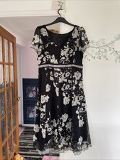 Per Una Chiffon  Type Dress Size 18 Long