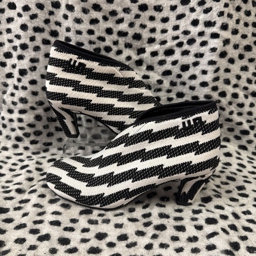 United nude black - united,
