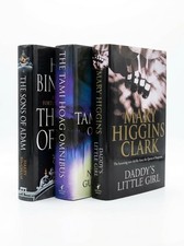 PREMIUM THRILLER BUNDLE: Mary