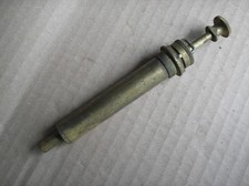 Vintage veteran flat tank motorcycle ? screw in brass oiler oil pump injector ??