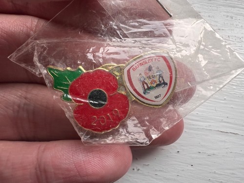 Barnsley pin badge 2019 - barnsley, fc