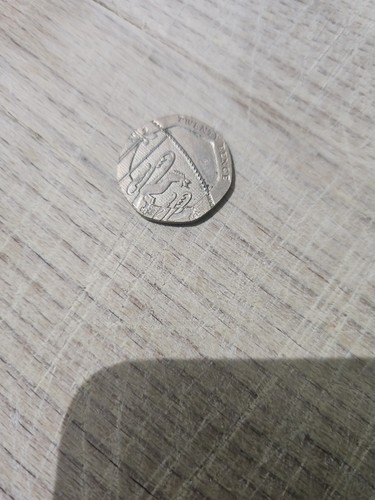 Rare 2008 undated 20p coin - rare,