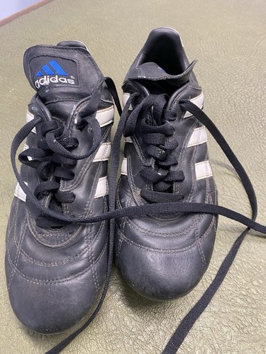 Vintage 1996 adidas - vintage, classic