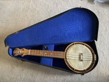 Signed Keech Banjulele B series