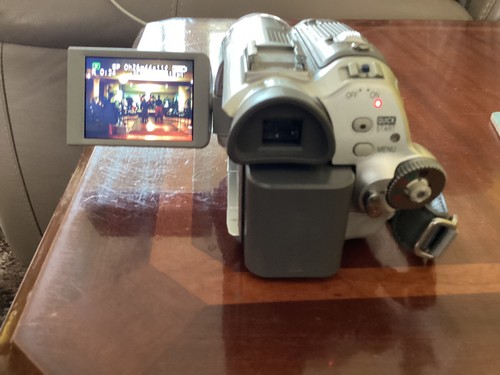 Panasonic 3ccd gs180 - 3ccd, minidv